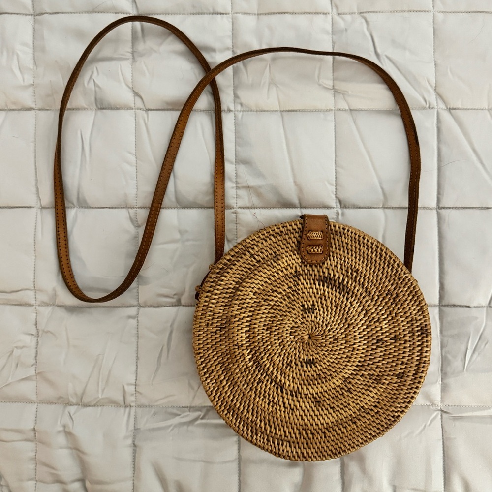 Round Straw Bag